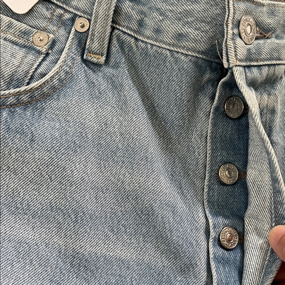 Citizens of Humanity AYLA Light Blue Denim Shorts with Button Waist - Picture 6 of 12